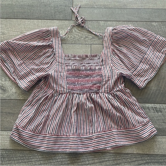 Old Navy Size Small Red, White, and Blue Bohemian Style Open-Back Top. - Picture 5 of 7